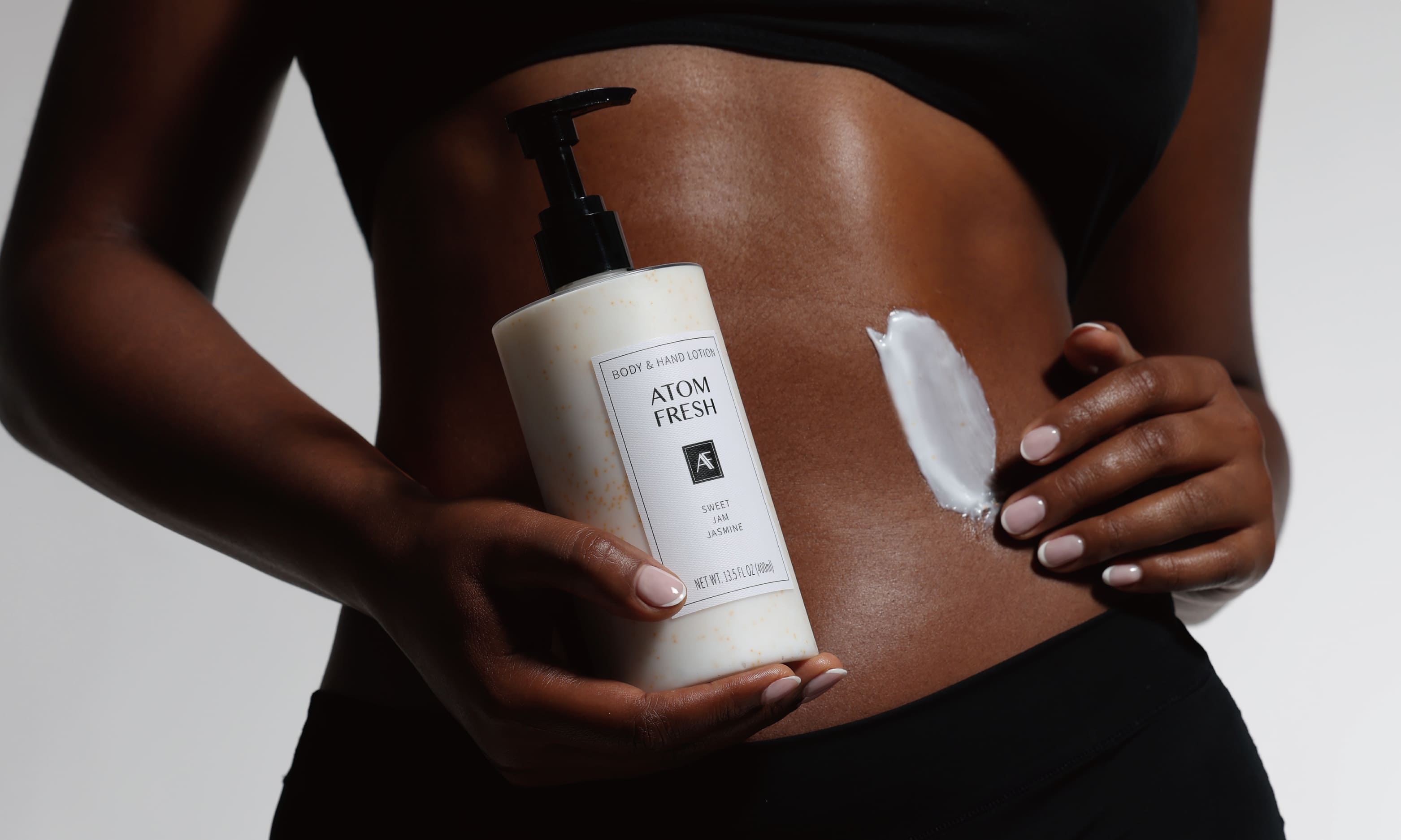 Does Body Lotion Feel Oily in Summer? Here’s What We Found