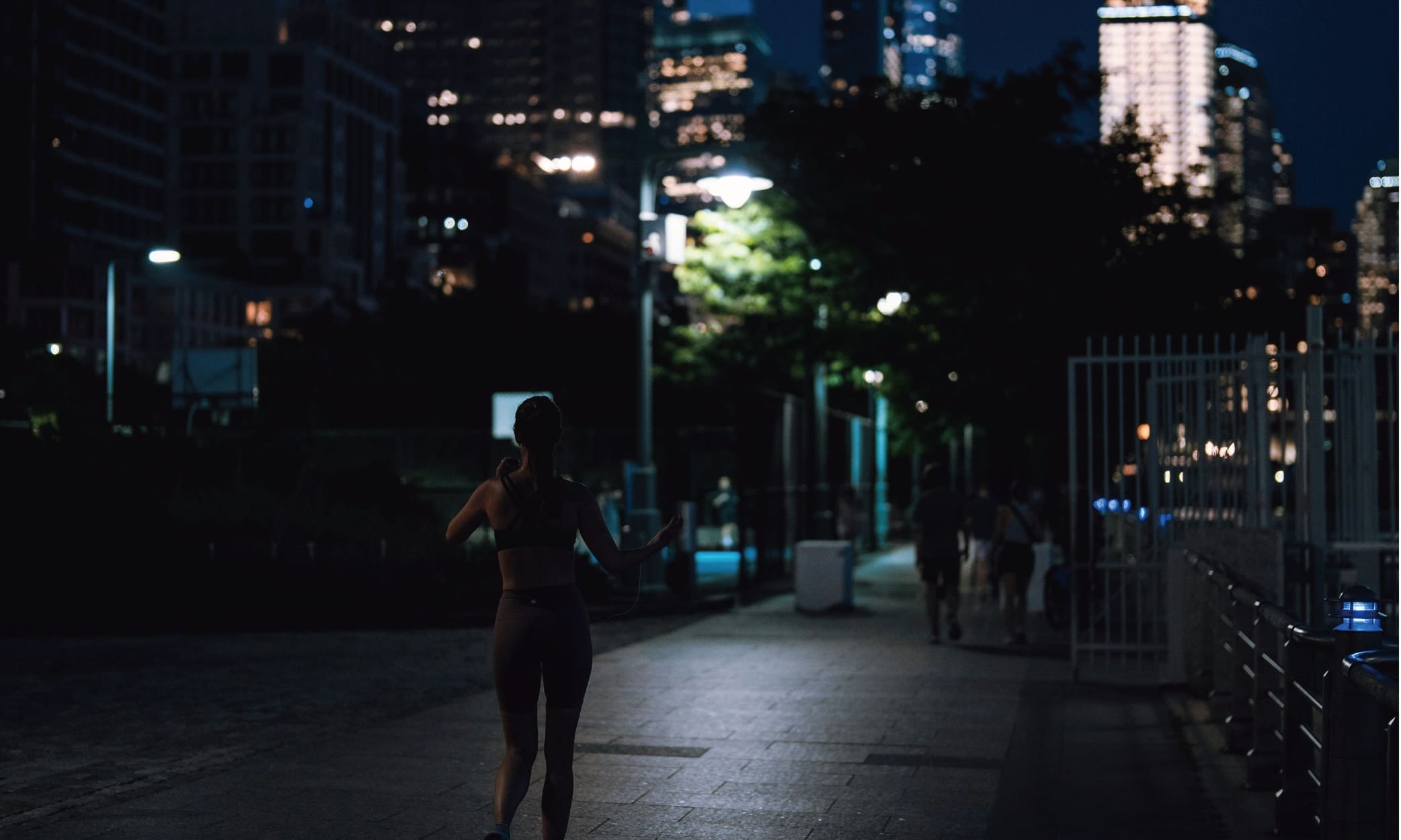 How to Quickly Cleanse Your Body and Remove Sweat Odor After a Night Run？