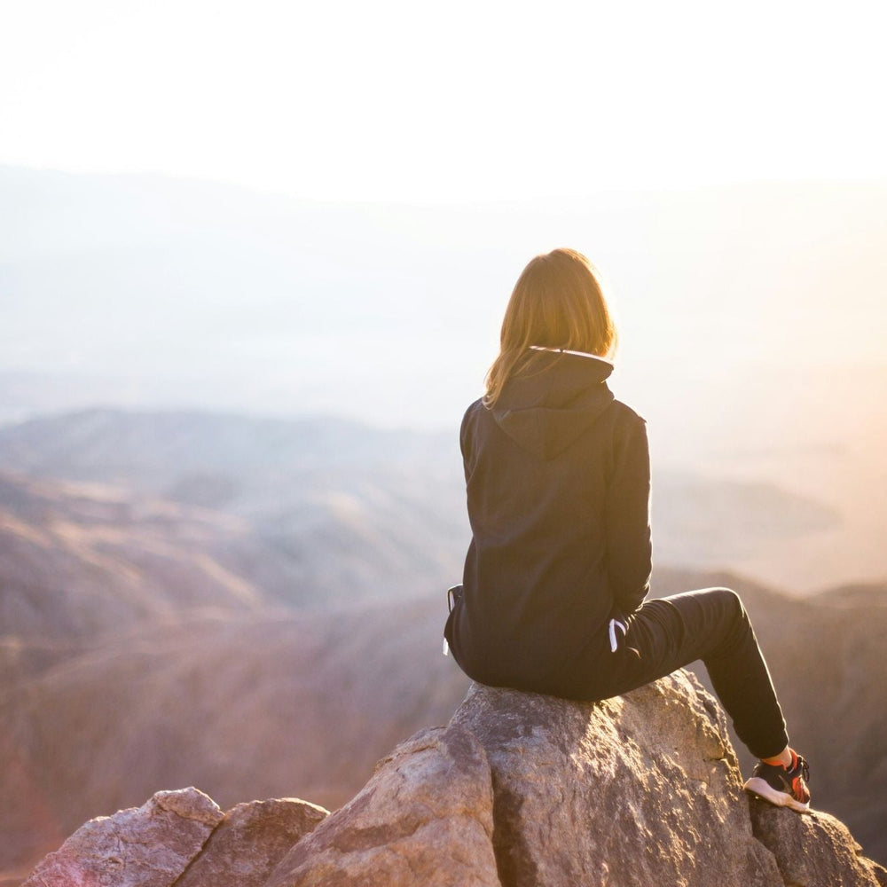 Why Does Skin Tend to Become Drier With Age? - Atomfresh | Gentle & Effective Natural Deo